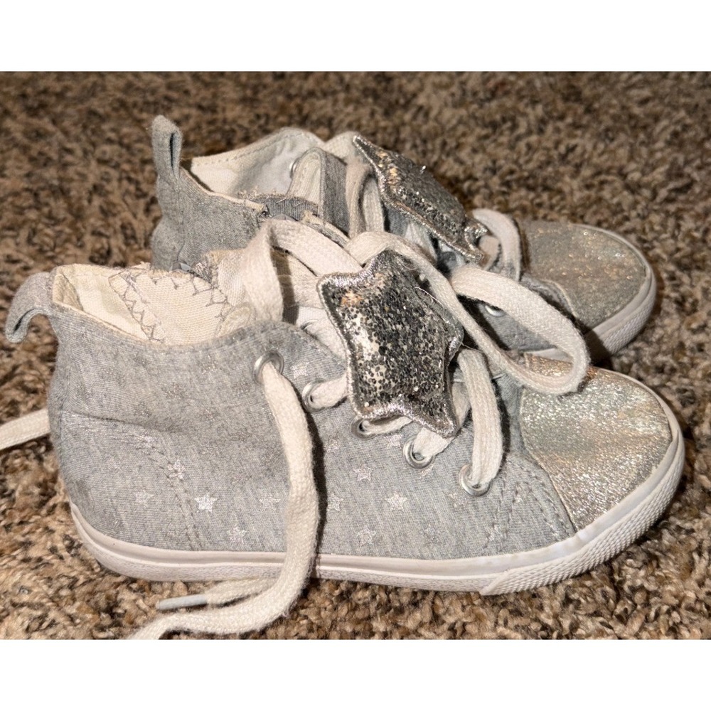 Cat & Jack Gary & Silver High-Top Sneaker Star Accent Size 9